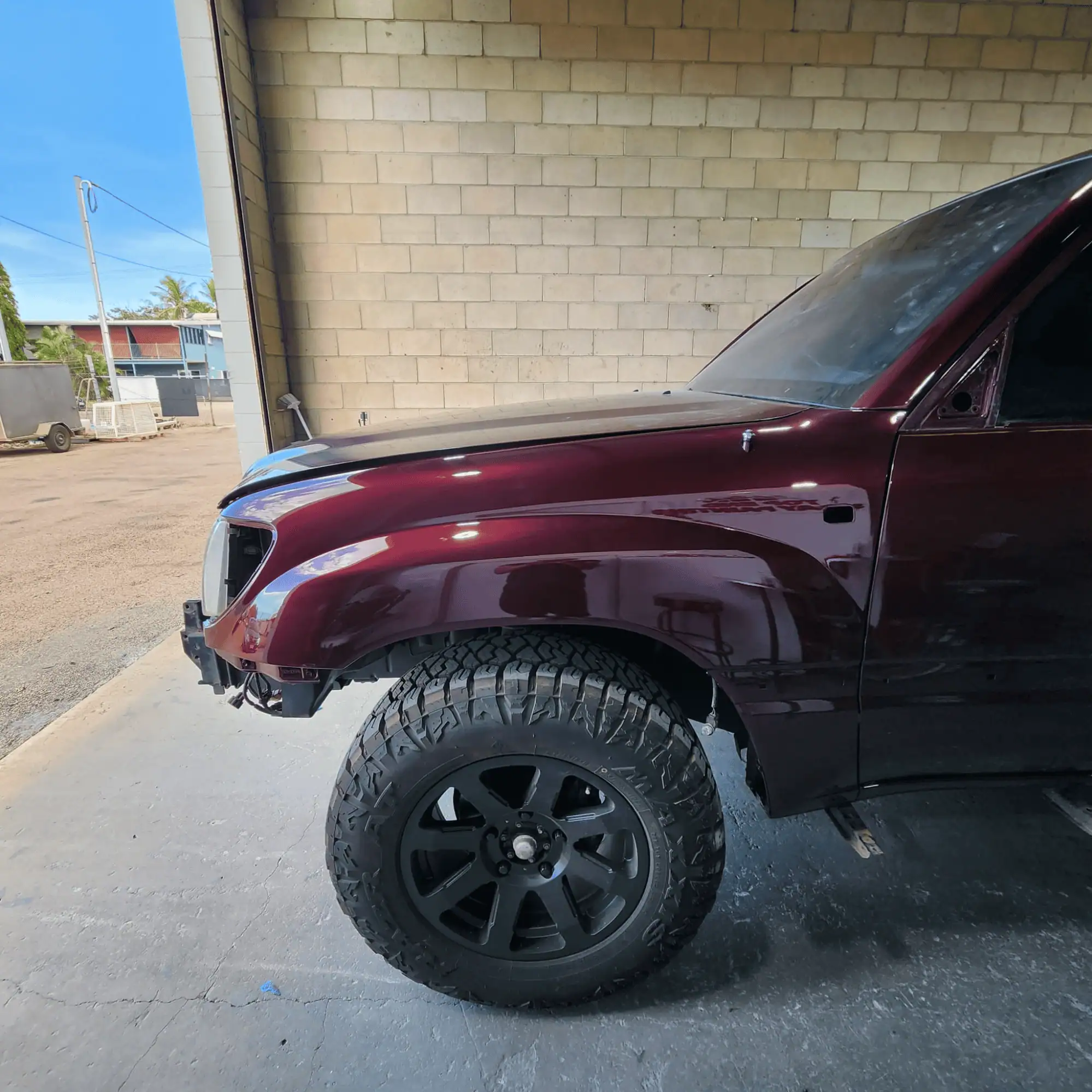Excellent Spraypainting on Metallic Red 100 Series Landcruiser